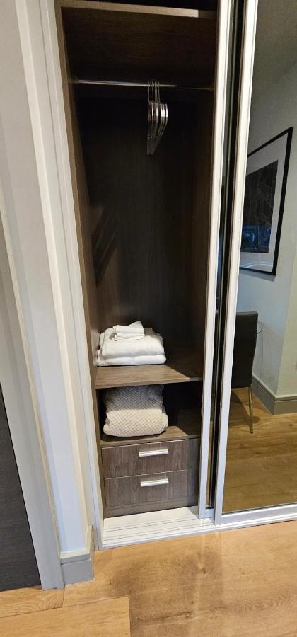 Studio Flat In Tottenham Лондон Экстерьер фото